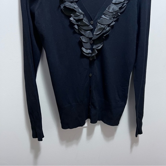 Le Chateau Black Vneck Ruffle Cardigan  Size Small - Picture 6 of 6